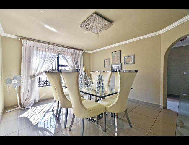 3 BEDROOM HOUSE FOR SALE IN MONDEOR